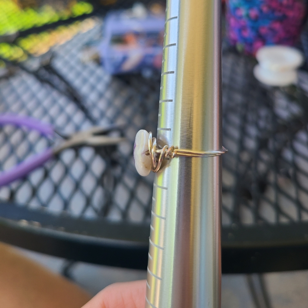 Hand wire wrapped chevron amethyst ring - Picture 2 of 5